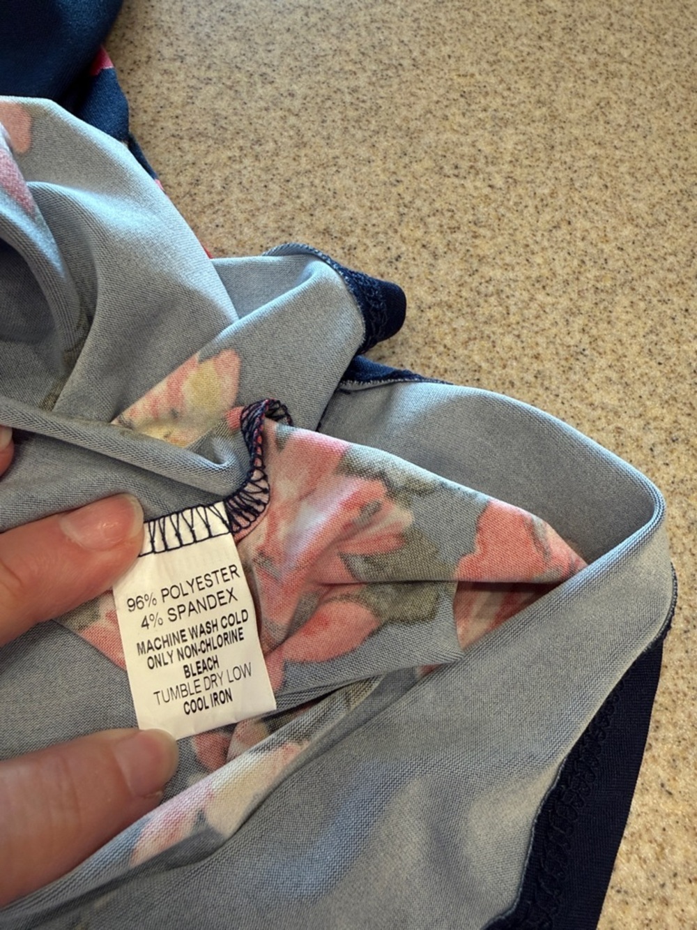 Paper moon NWT Navy Floral Crisscross Strap Tank Top plus size 3X - Picture 3 of 9